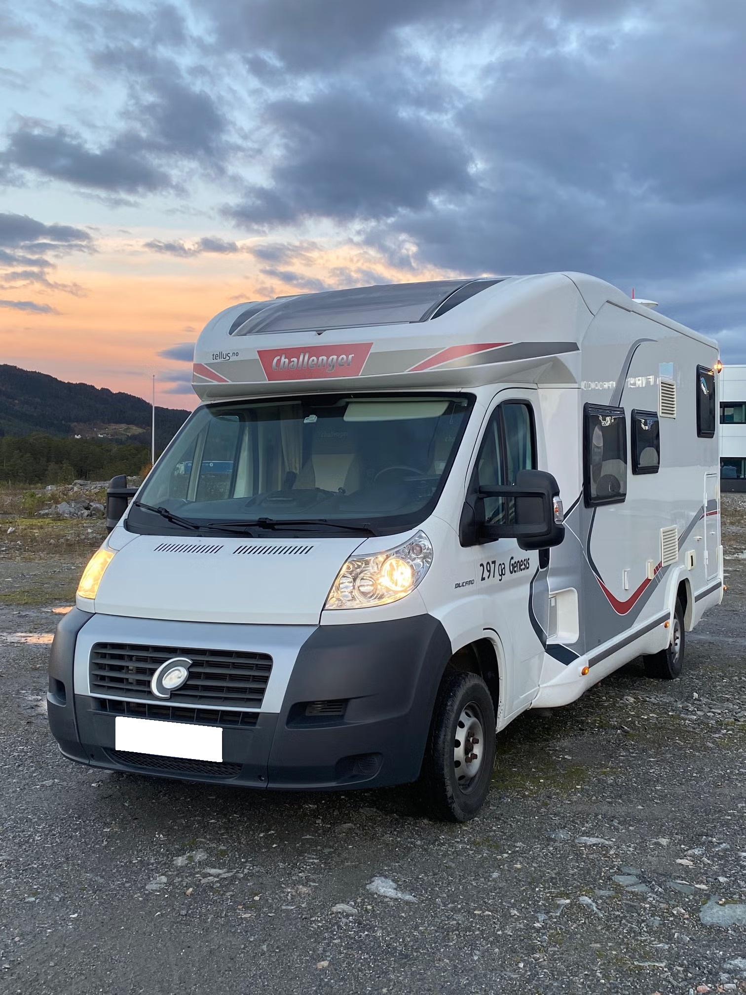 CHALLENGER GENESIS 297 GA - LITS JUMEAUX CONVERTIBLES - 4 COUCHAGES
