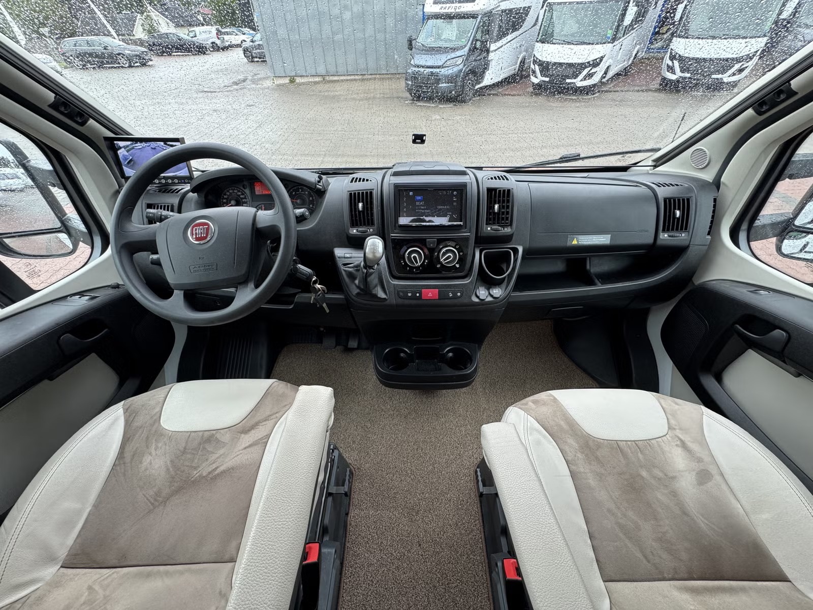 PILOTE P740 ESSENTIEL - LIT CENTRAL - 4 COUCHAGES - Image 6