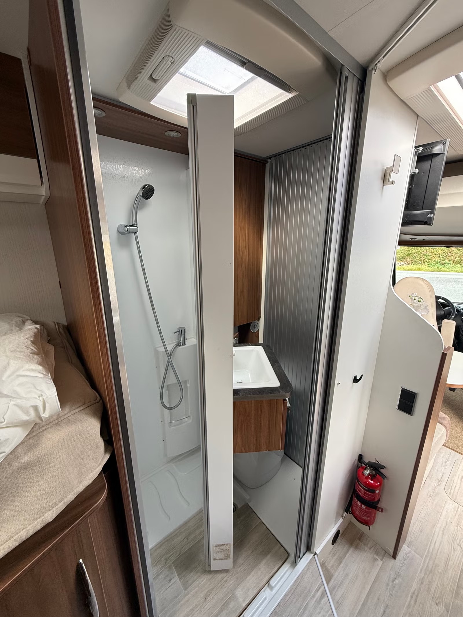PILOTE G650 ESSENTIEL - LITS JUMEAUX CONVERTIBLES - 4 COUCHAGES - Image 20