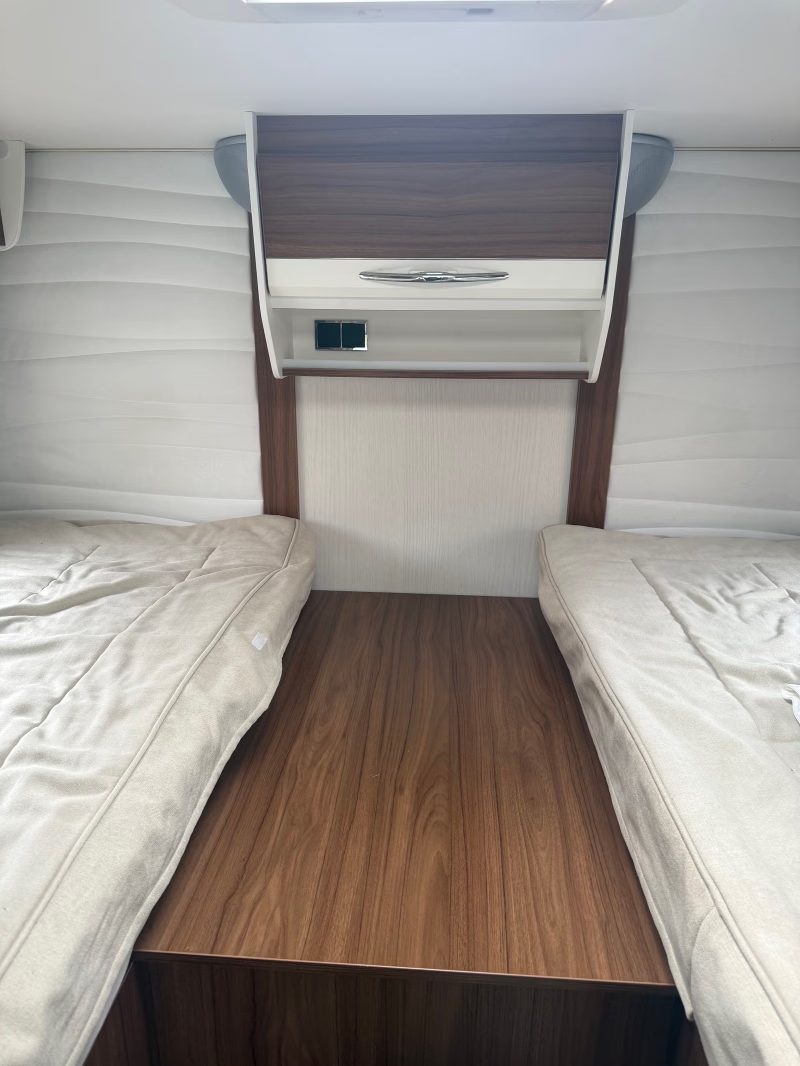 PILOTE G650 ESSENTIEL - LITS JUMEAUX CONVERTIBLES - 4 COUCHAGES - Image 24